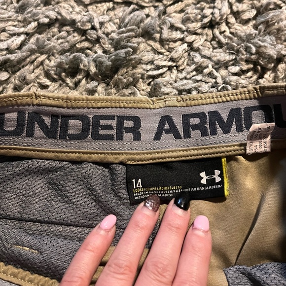 Under Armour Boys Sz 14 Shorts - Picture 4 of 4